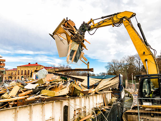 Best Yard Waste Removal  in Orrville, OH